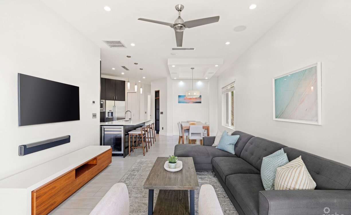 CYPRESS POINTE NORTH 101 - CANAL FRONT CONDOMINIUM