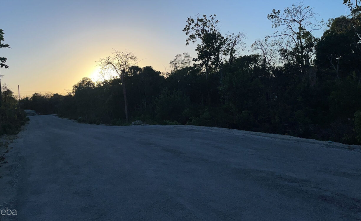 CAYMAN BRAC CENTRAL LAND