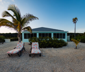 OCEAN FRONT 3 BEDROOM VILLA CAYMAN BRAC