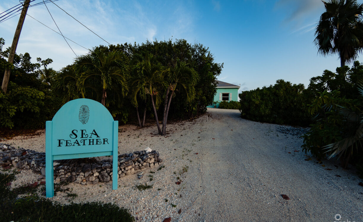 OCEAN FRONT 3 BEDROOM VILLA CAYMAN BRAC