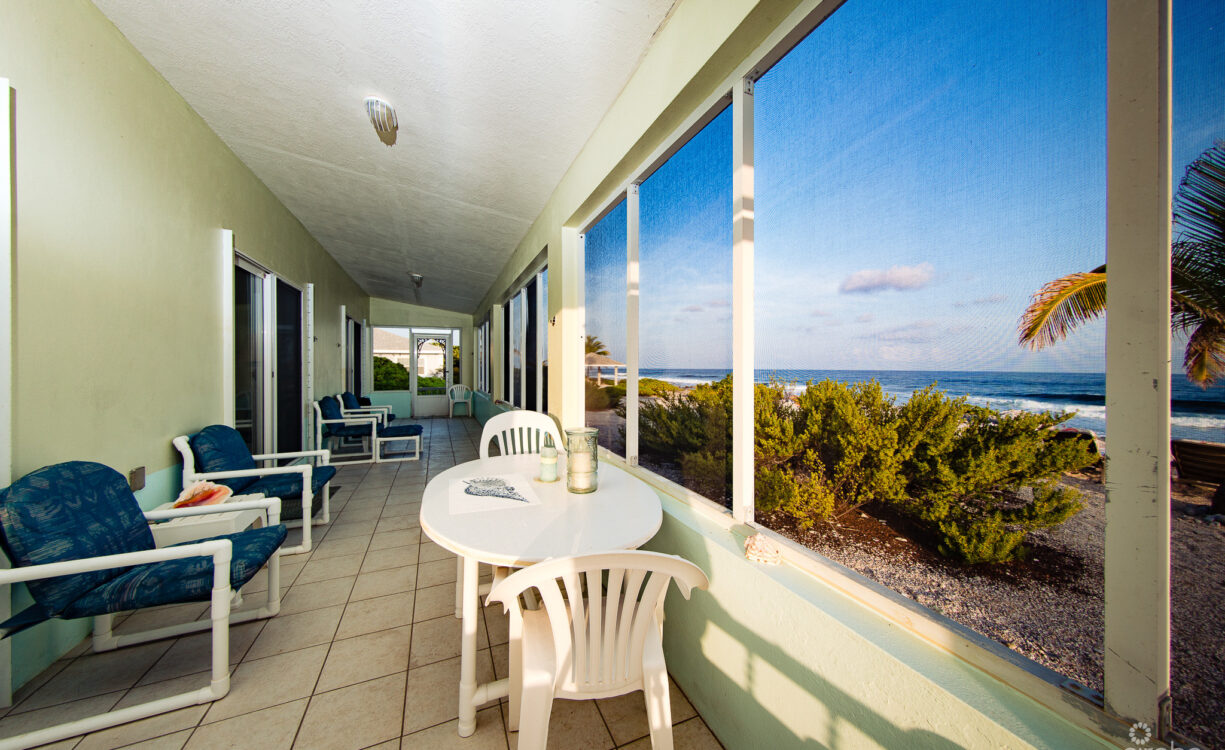 OCEAN FRONT 3 BEDROOM VILLA CAYMAN BRAC