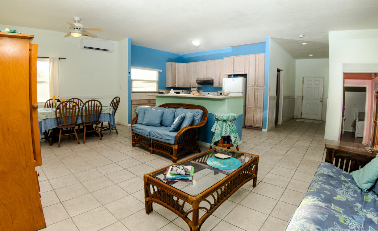 OCEAN FRONT 3 BEDROOM VILLA CAYMAN BRAC