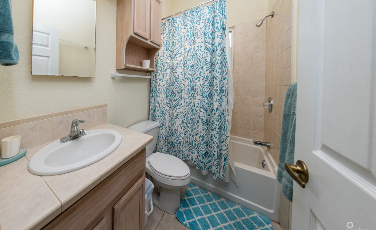 OCEAN FRONT 3 BEDROOM VILLA CAYMAN BRAC