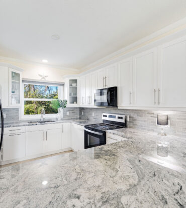 OCEAN POINTE VILLAS