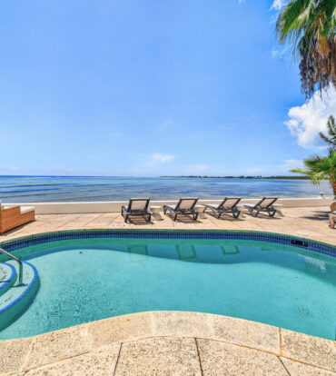 PALACADES VILLA 1 - OCEANFRONT PRIVACY