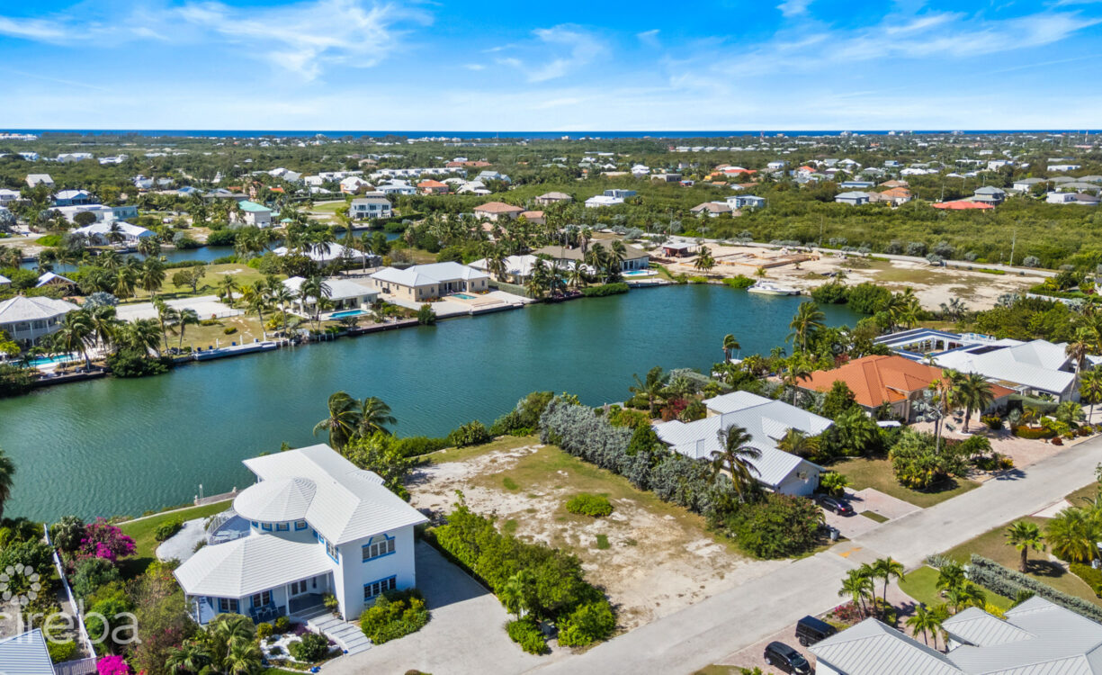 THE SHORES CANAL FRONT LOT