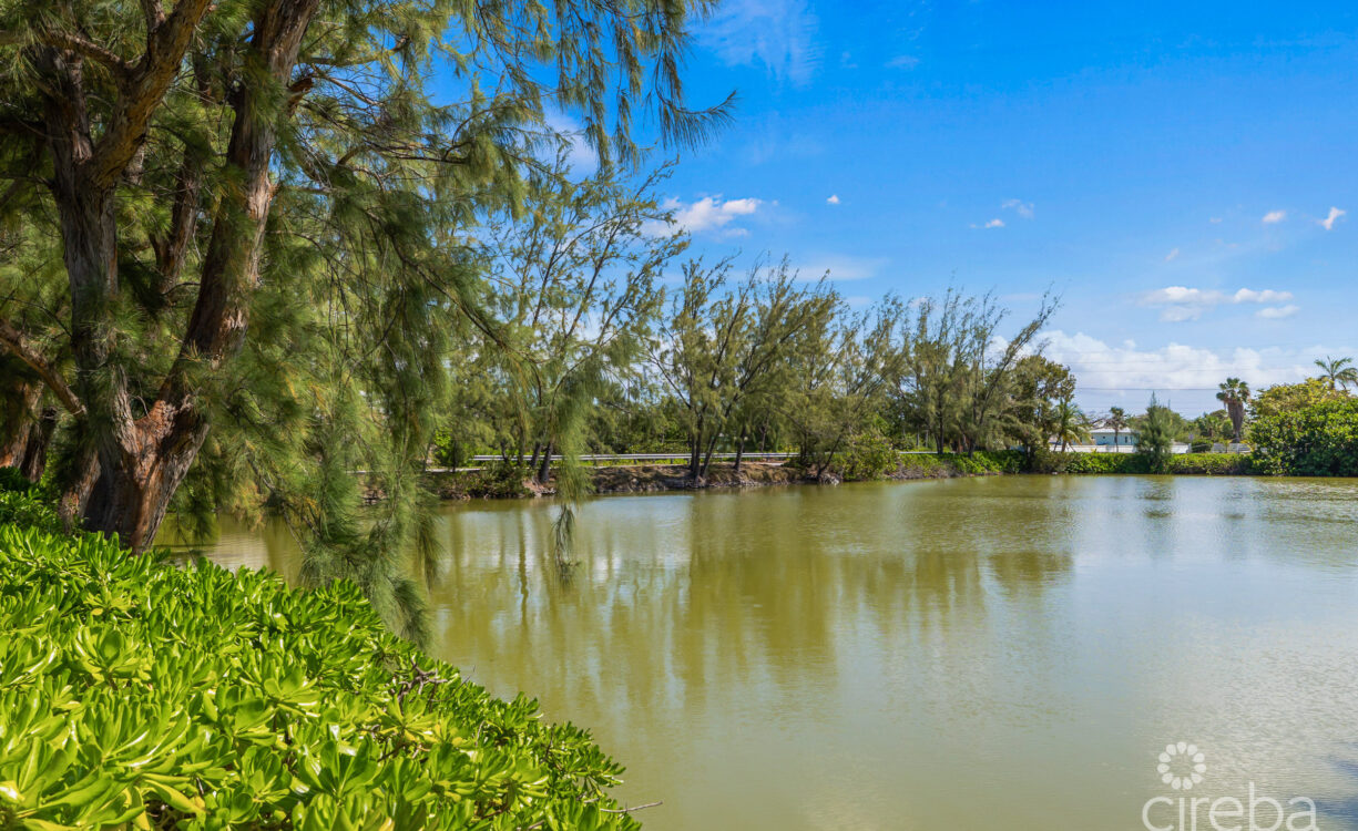 #6 LAKESHORE VILLAS