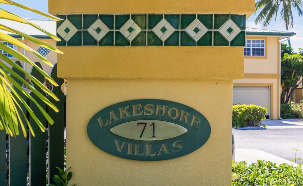 #6 LAKESHORE VILLAS