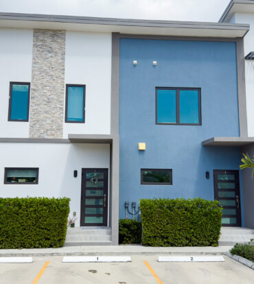 THE LAGOONS WATERFRONT TOWNHOUSE