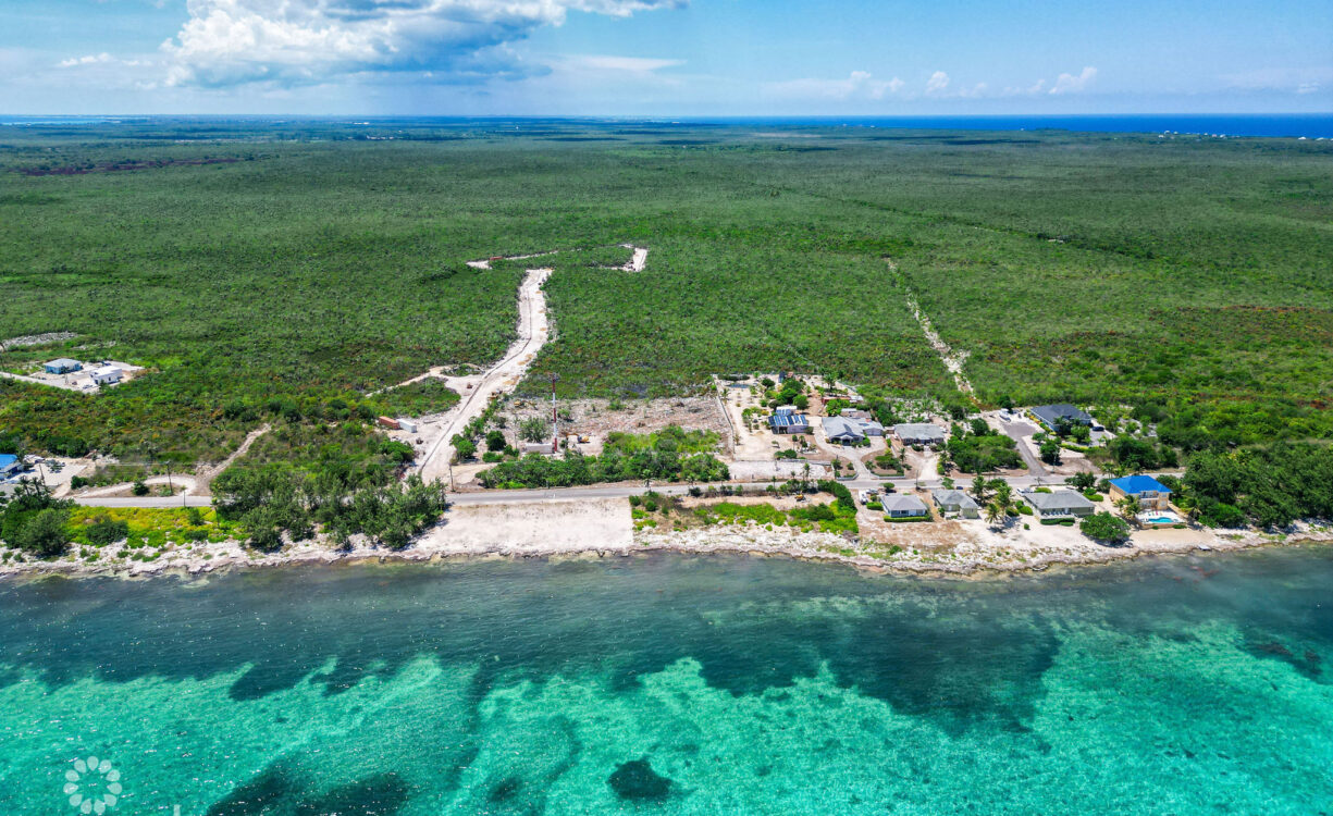 PRIME OCEANFRONT LAND - HOUSE LOT #2