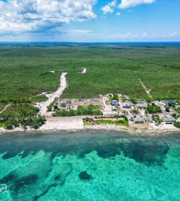 PRIME OCEANFRONT LAND - HOUSE LOT #2