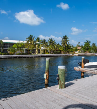BRITANNIA KINGS COURT WITH TWO DOCK OPTIONS AVAILABLE