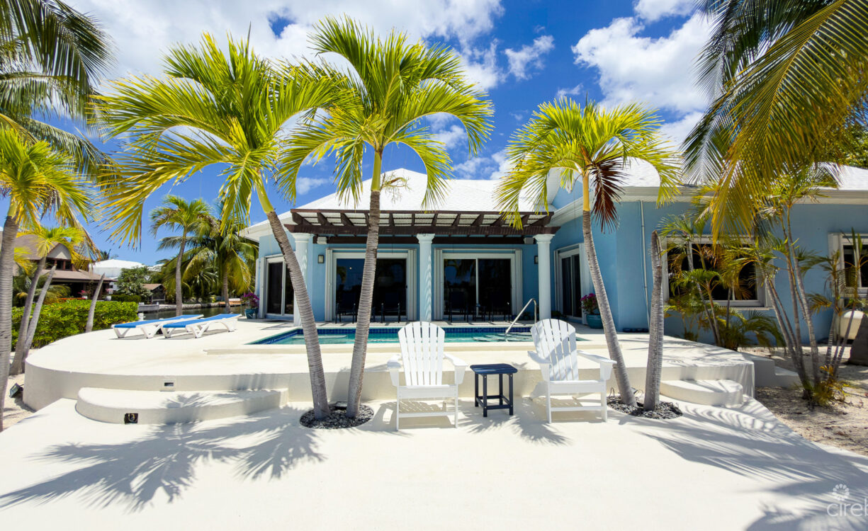 CORNER CANAL FRONT HOME WITH BEAUTIFUL VIEWS