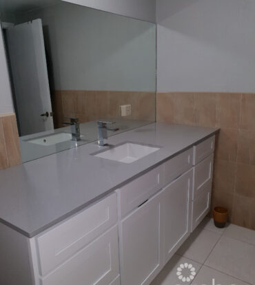 DRUMBLADE APARTMENT