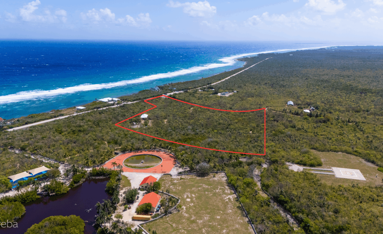 ELEVATED 11.43-ACRE PARCEL IN EAST END