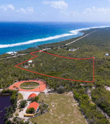 ELEVATED 11.43-ACRE PARCEL IN EAST END
