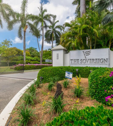 THE SOVEREIGN #12 PENTHOUSE ON SEVEN MILE BEACH