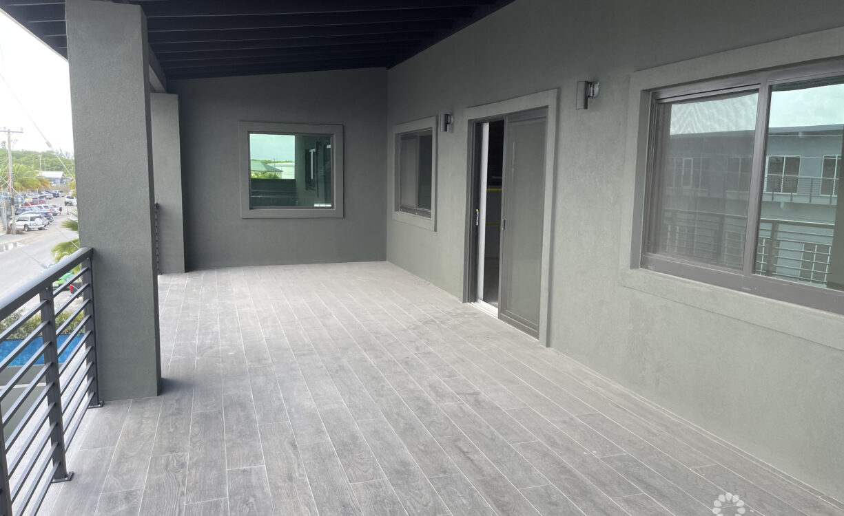 PRIME LOCATION - LEASED INVESTMENT WAREHOUSE