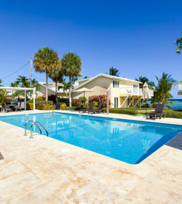 CARIBBEAN PARADISE, BEACHFRONT CONDO