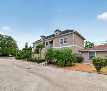 BENNETT VILLAS 2 BEDROOM CONDO