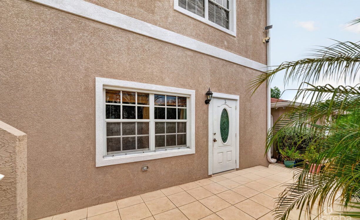 BENNETT VILLAS 2 BEDROOM CONDO