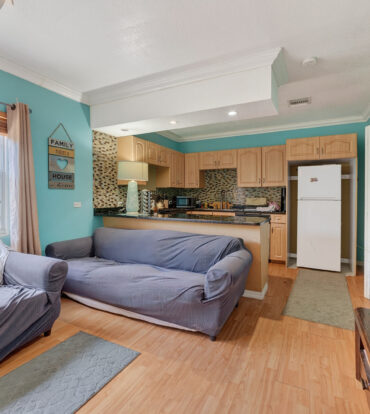 BENNETT VILLAS 2 BEDROOM CONDO