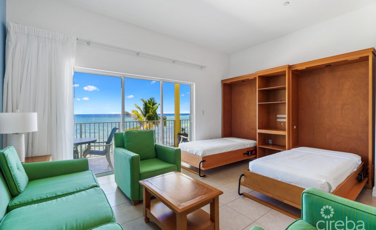 CASTAWAY COVE - 2 BED BEACHFRONT CONDO
