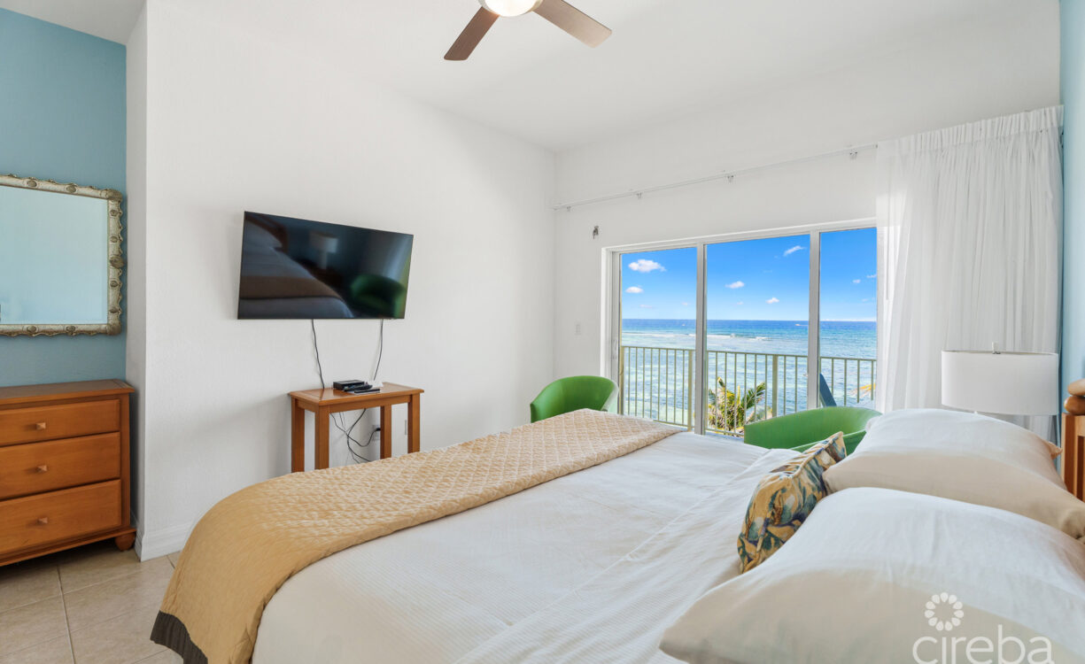 CASTAWAY COVE - 2 BED BEACHFRONT CONDO
