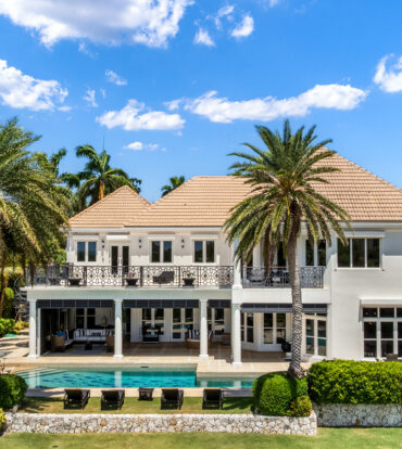 PINEAPPLE HOUSE, A VISTA DEL MAR ESTATE