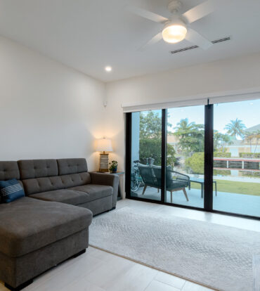 THE LAGOONS 2 BED WATERFRONT TOWNHOUSE