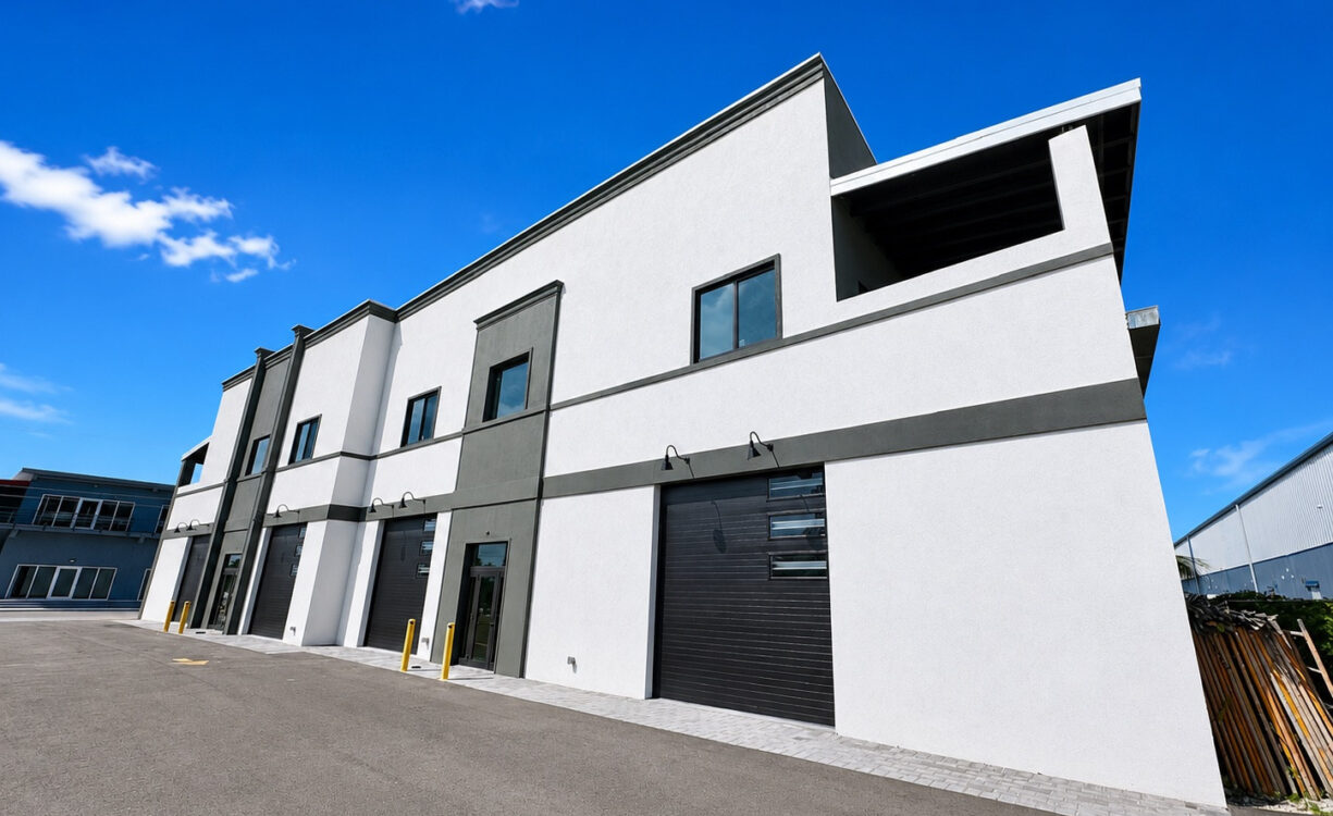PRIME LOCATION - LEASED INVESTMENT WAREHOUSE