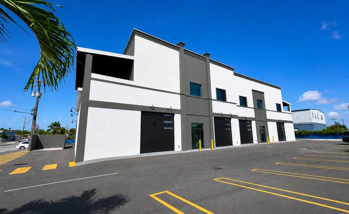 PRIME LOCATION - LEASED INVESTMENT WAREHOUSE