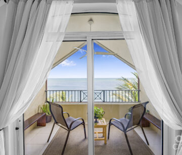 HARBOUR POINT OCEANFRONT 3 BED PLUS OFFICE