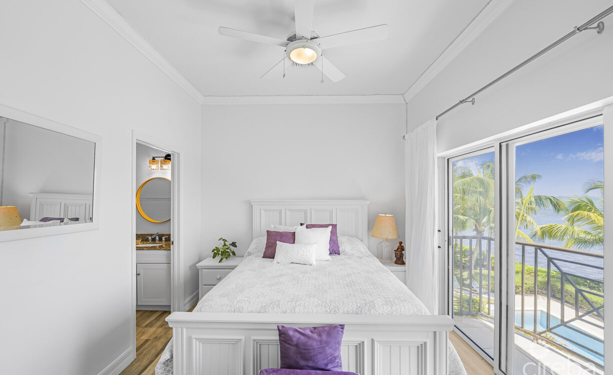 HARBOUR POINT OCEANFRONT 3 BED PLUS OFFICE
