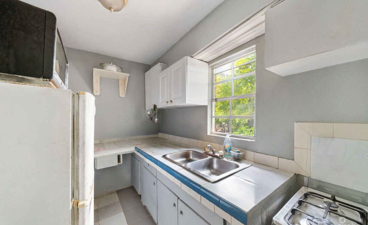 INVESTMENT PROPERTY- CENTRAL GEORGE TOWN