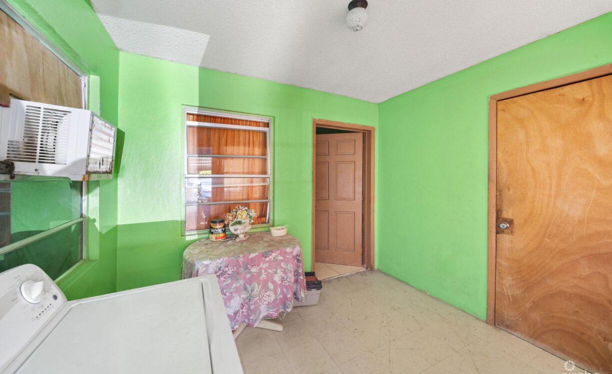 INVESTMENT PROPERTY- CENTRAL GEORGE TOWN