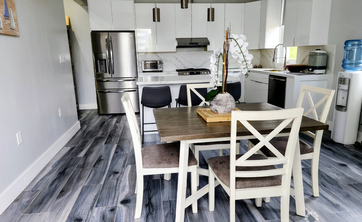 BEACH BAY HOME