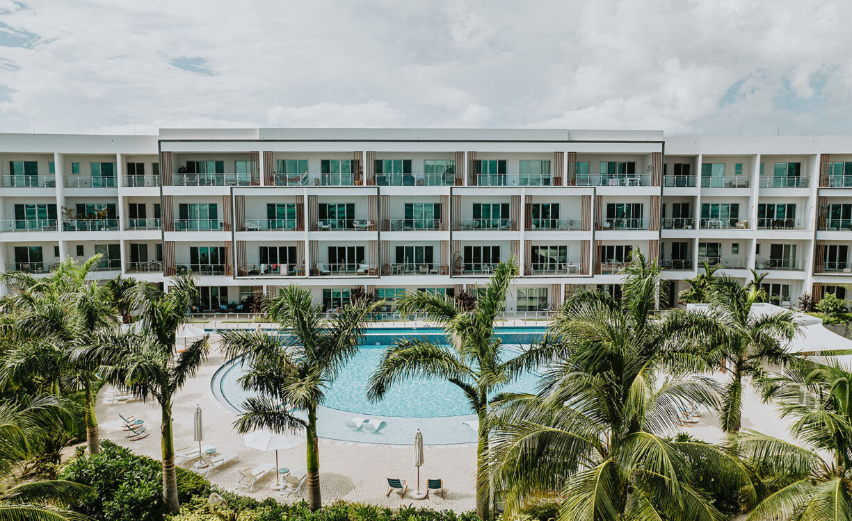 AURA #305 OCEANFRONT
