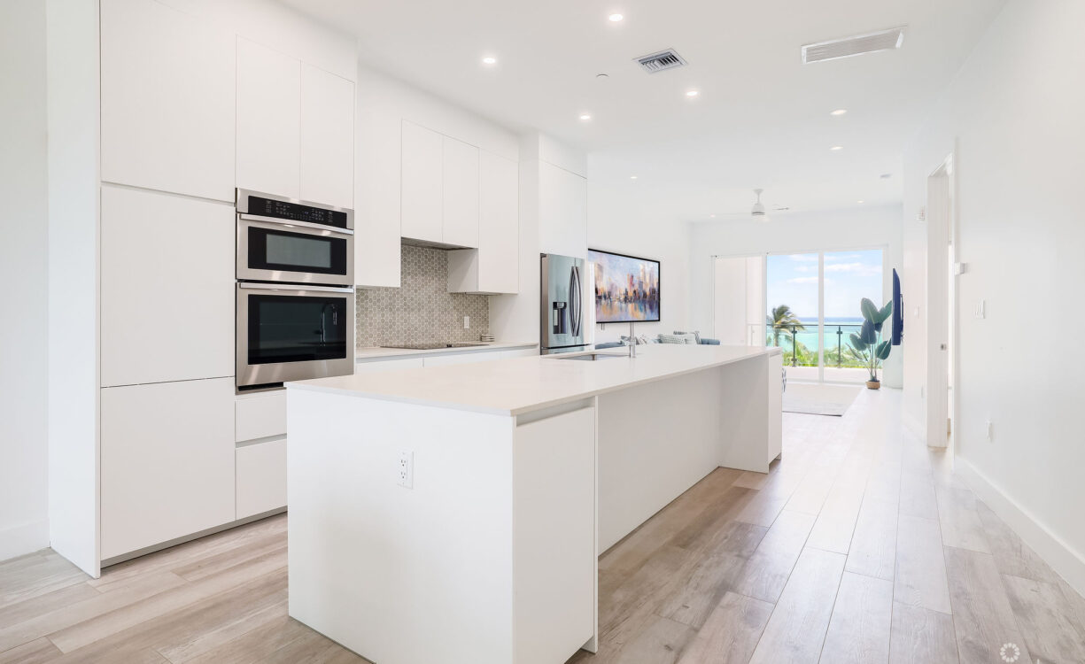 AURA #305 OCEANFRONT