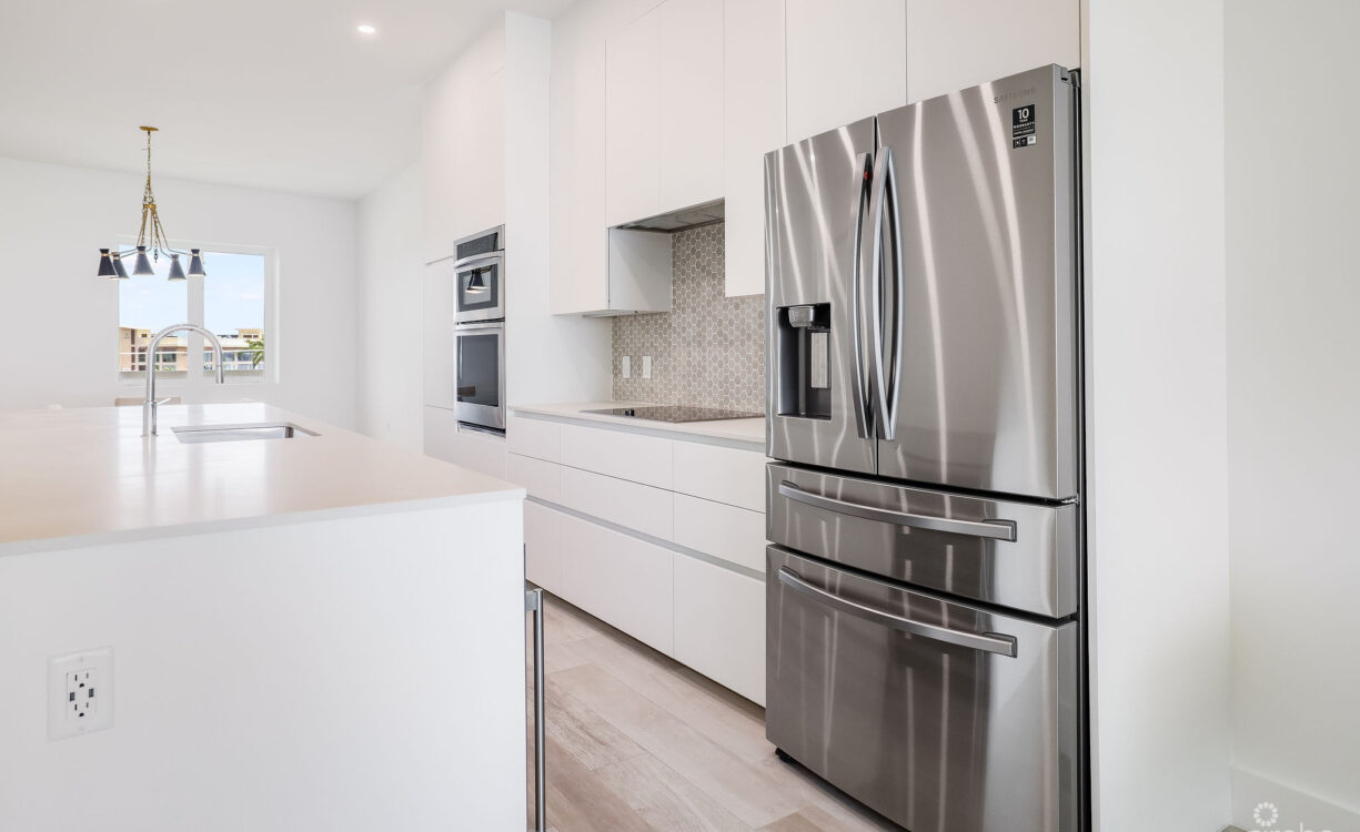 AURA #305 OCEANFRONT