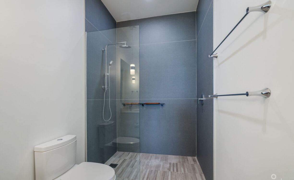 AURA #305 OCEANFRONT