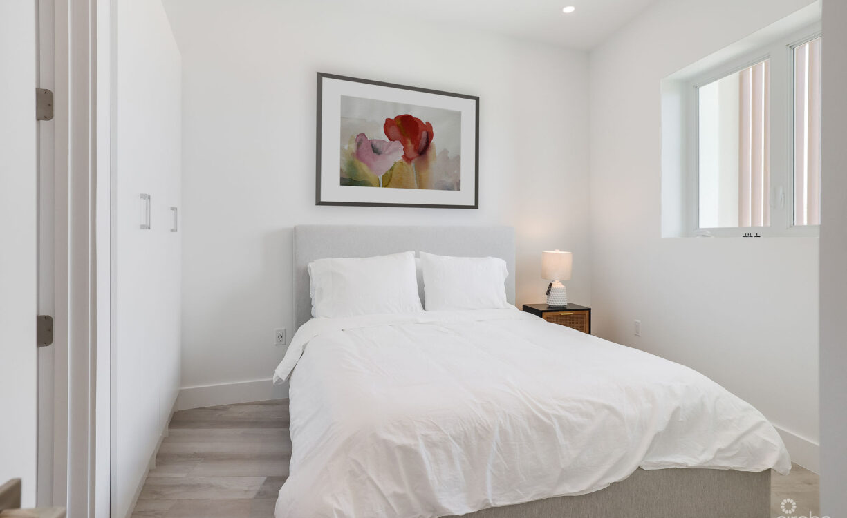 AURA #305 OCEANFRONT