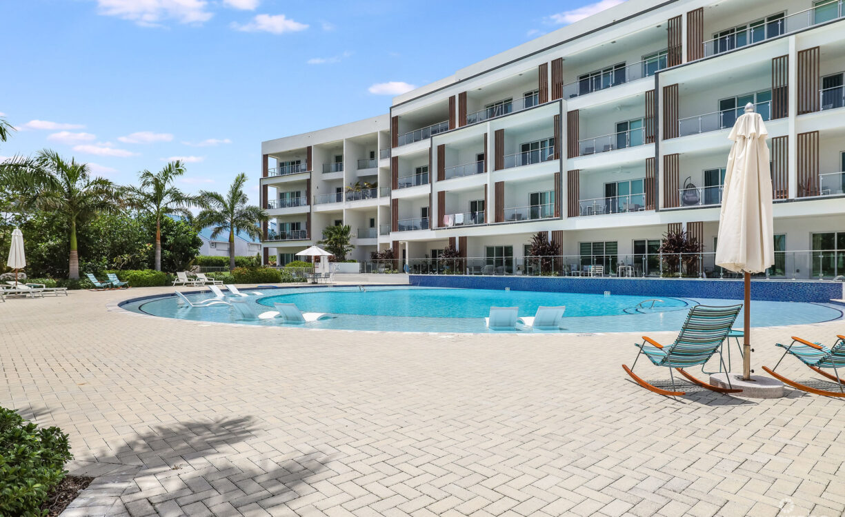 AURA #305 OCEANFRONT
