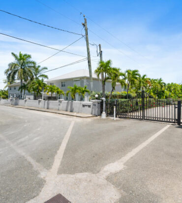 PARK VIEW COURT,  PHASE ONE - LOCATION CLOSE TO SMB