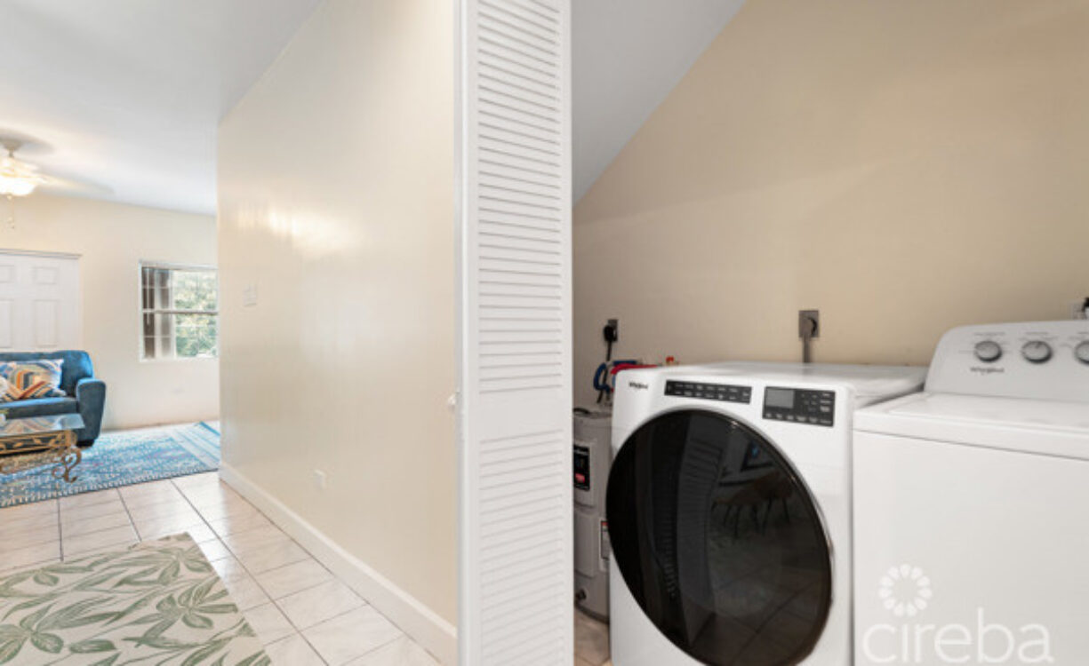 PARK VIEW COURT,  PHASE ONE - LOCATION CLOSE TO SMB