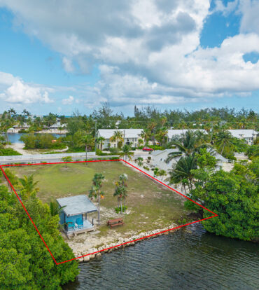 .3147 CANAL FRONT IN RUM POINT
