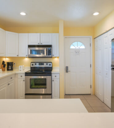 COMPASS POINT PENTHOUSE 2BR END UNIT