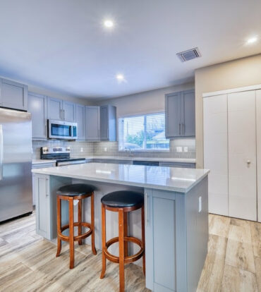 DOWNTOWN REACH 801