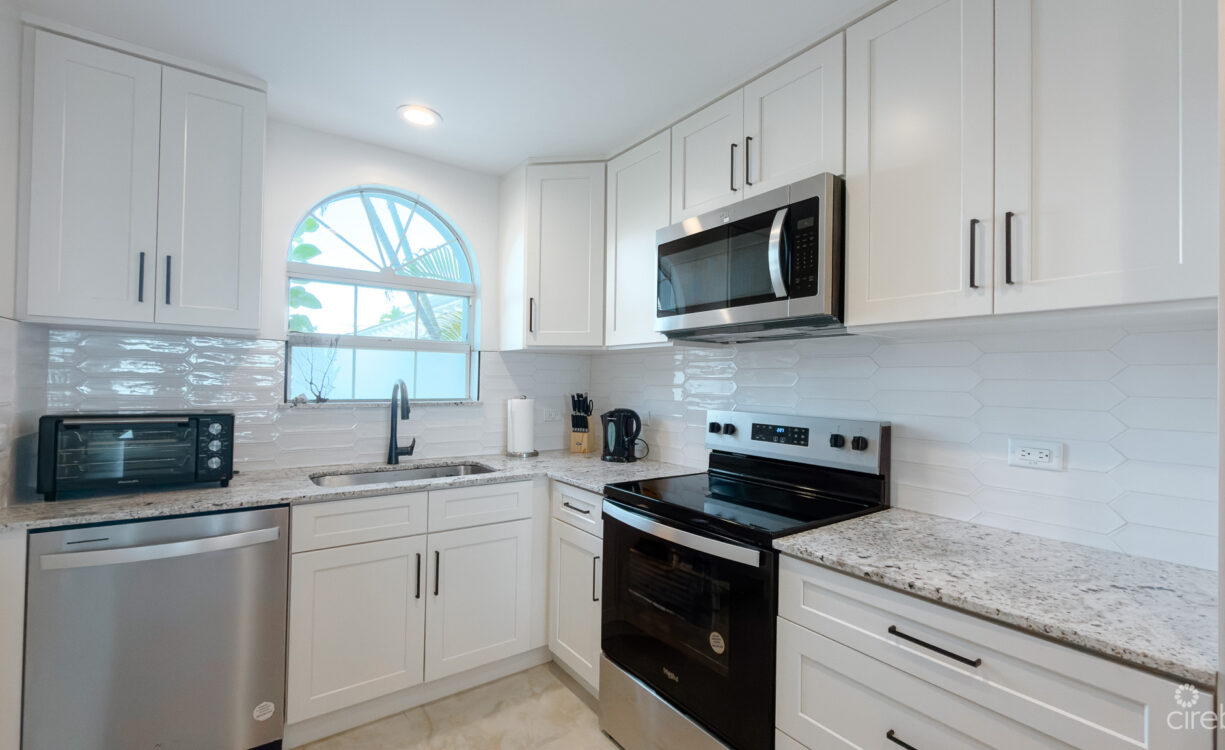 WINDSOR VILLAGE 2 BED TOWNHOUSE