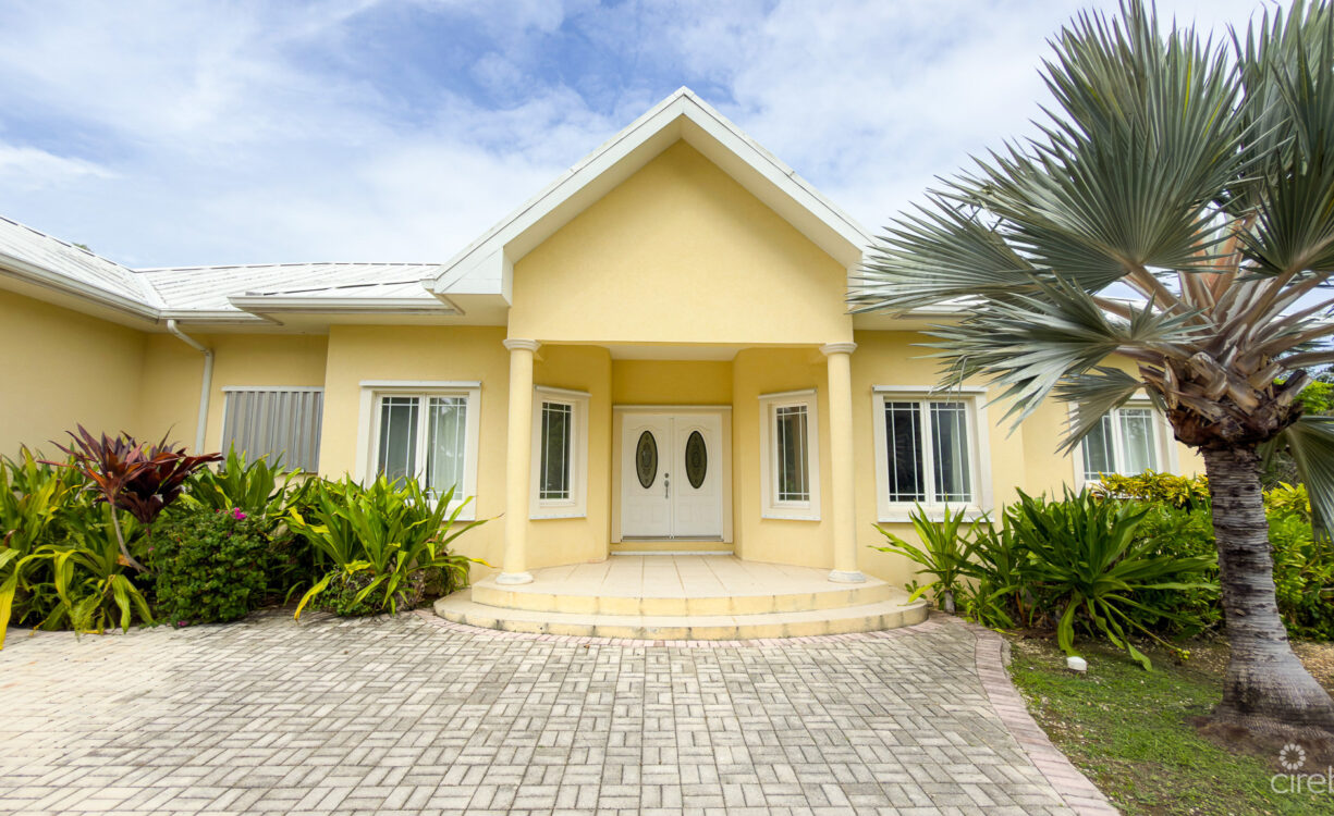 CANAL FRONT HOME 3 BED PROSPECT